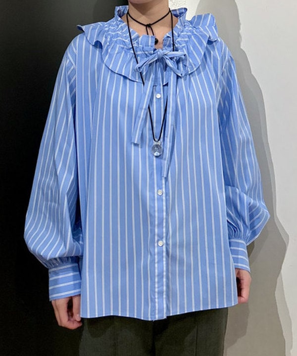 早川 萌子さんの「BEAMS WOMEN｜フリルカラー リボン ブラウス」を使ったコーディネート