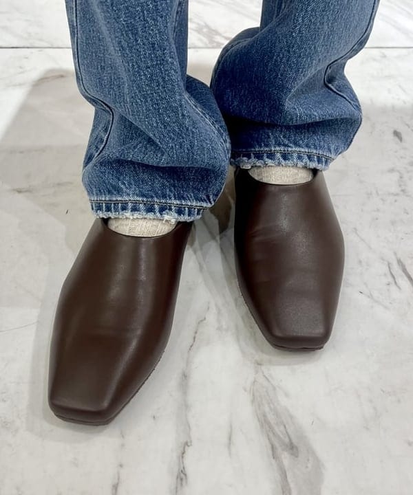 茂野 真楓さんの「BEAMS WOMEN｜ウェイビー フェイクファー ジレ」を使ったコーディネート