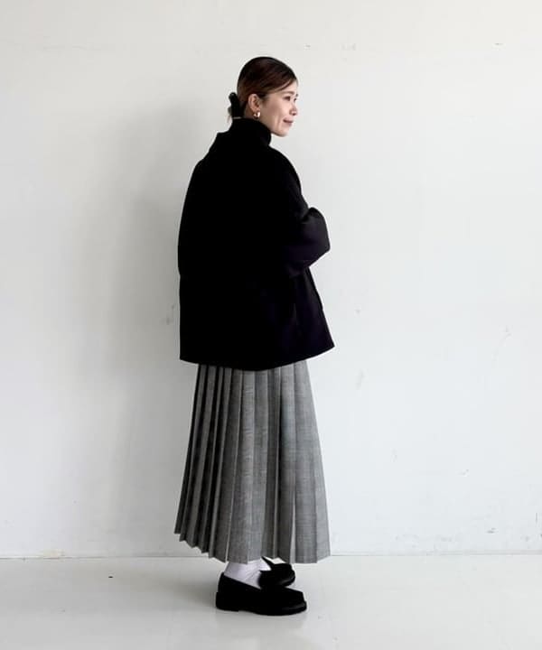 AONO SHIKAMAさんの「BEAMS WOMEN｜【別注】CAMINANDO / ローファー」を使ったコーディネート