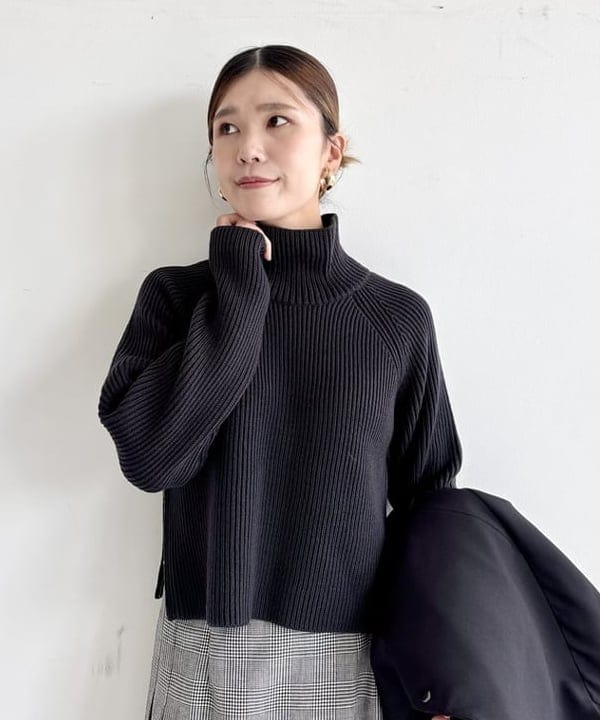 AONO SHIKAMAさんの「BEAMS WOMEN｜【別注】CAMINANDO / ローファー」を使ったコーディネート