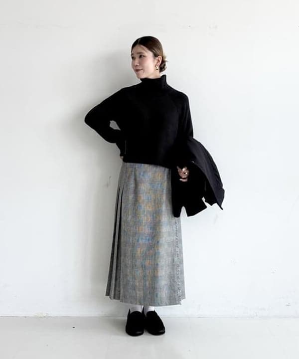 AONO SHIKAMAさんの「BEAMS WOMEN｜【別注】CAMINANDO / ローファー」を使ったコーディネート