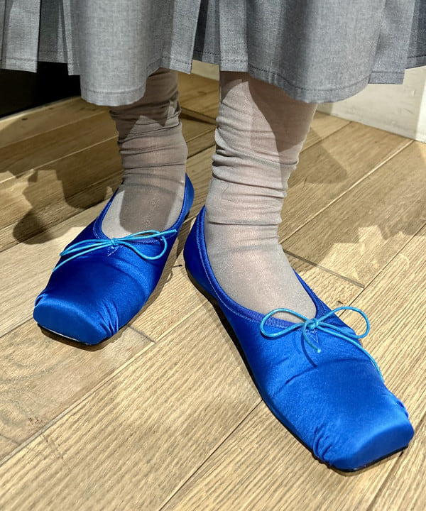 早川 萌子さんの「BEAMS WOMEN｜RBS / アーム タック ボートネック ブラウス」を使ったコーディネート