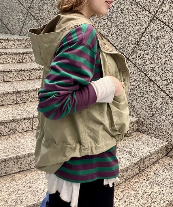 小原 もこさんの「BEAMS WOMEN｜マウンテン パーカー ベスト」を使ったコーディネート