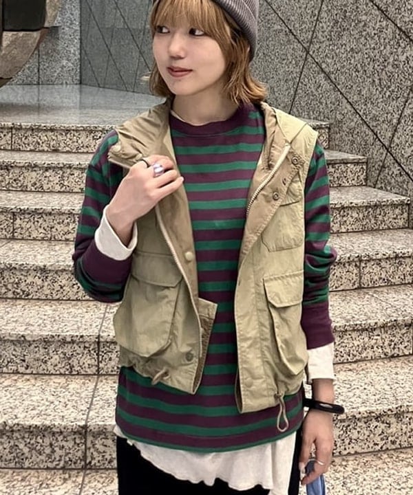 小原 もこさんの「BEAMS WOMEN｜マウンテン パーカー ベスト」を使ったコーディネート