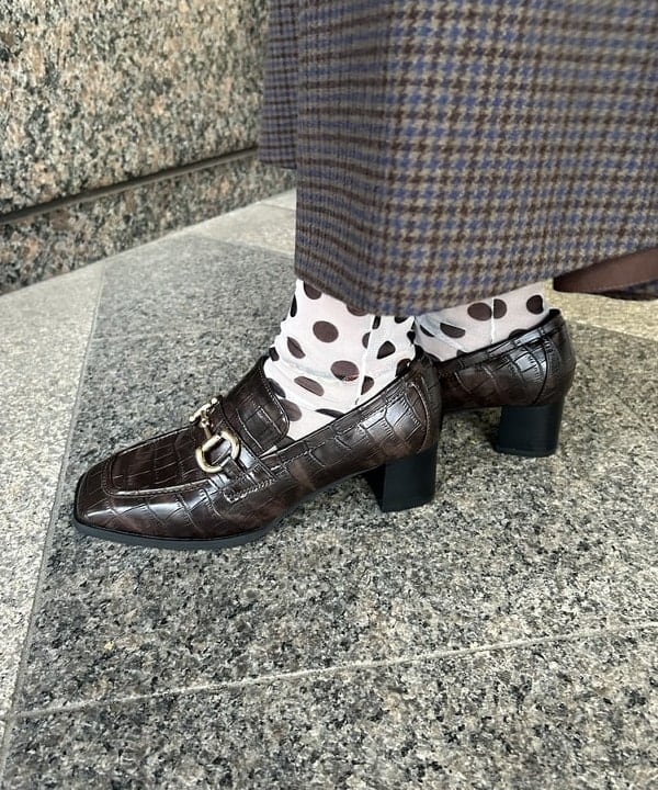 大槻 まひろさんの「BEAMS WOMEN｜AK+1 / ウール チェック フレアスカート」を使ったコーディネート