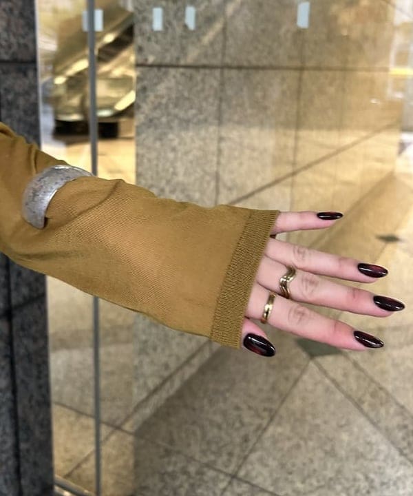 大槻 まひろさんの「BEAMS WOMEN｜AK+1 / ウール チェック フレアスカート」を使ったコーディネート