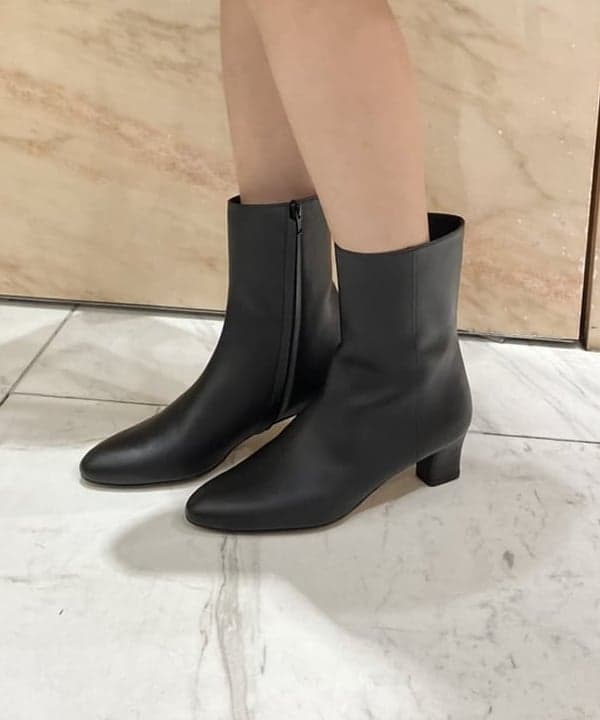 茂野 真楓さんの「BEAMS WOMEN｜INSCRIRE / フェアアイル ポロ ニット」を使ったコーディネート