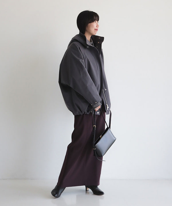 中丸　栞さんの「BEAMS WOMEN｜PUNTI. / PORTRAIT ショルダーバッグ」を使ったコーディネート