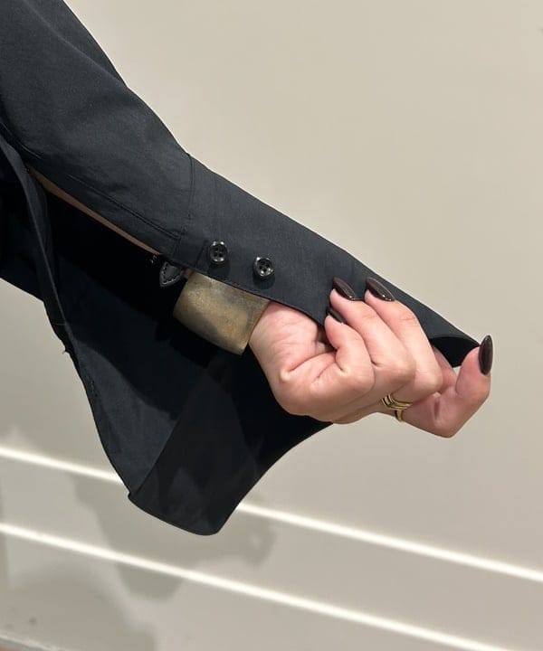 大槻 まひろさんの「BEAMS WOMEN｜ランダム タック ボリューム スカート」を使ったコーディネート