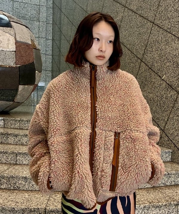 水野 萌香さんの「BEAMS WOMEN｜UGG(R) for Ray BEAMS / MARLENE CONFETTI JACKET」を使ったコーディネート