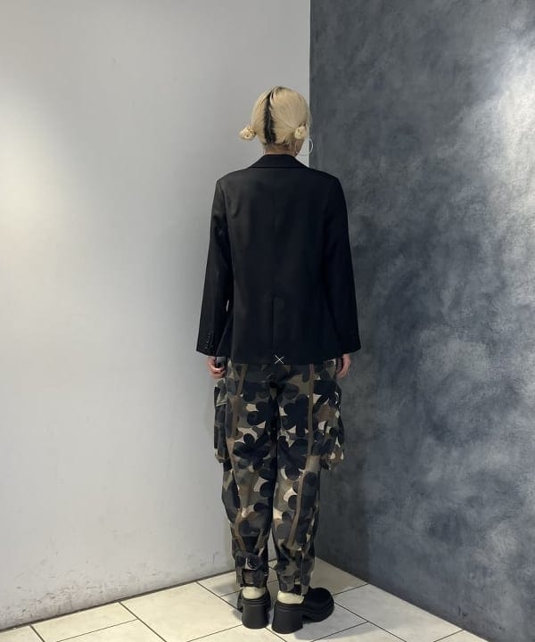 シマダリツコさんの「BEAMS WOMEN｜4ボタン ダブル テーラード ジャケット」を使ったコーディネート