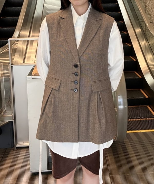 amiriさんの「BEAMS WOMEN｜GHOSPELL / Beth Oversized Shirt」を使ったコーディネート