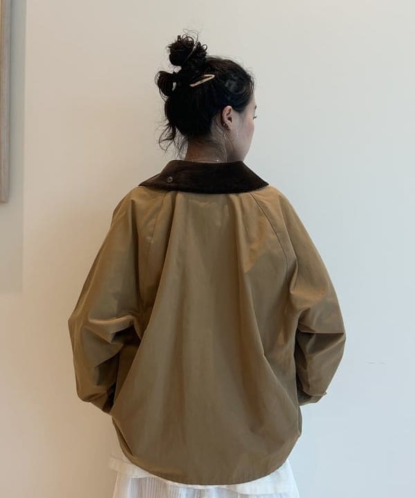 清水 彩乃さんの「BEAMS WOMEN｜【別注】Barbour / Thornbury Jacket」を使ったコーディネート