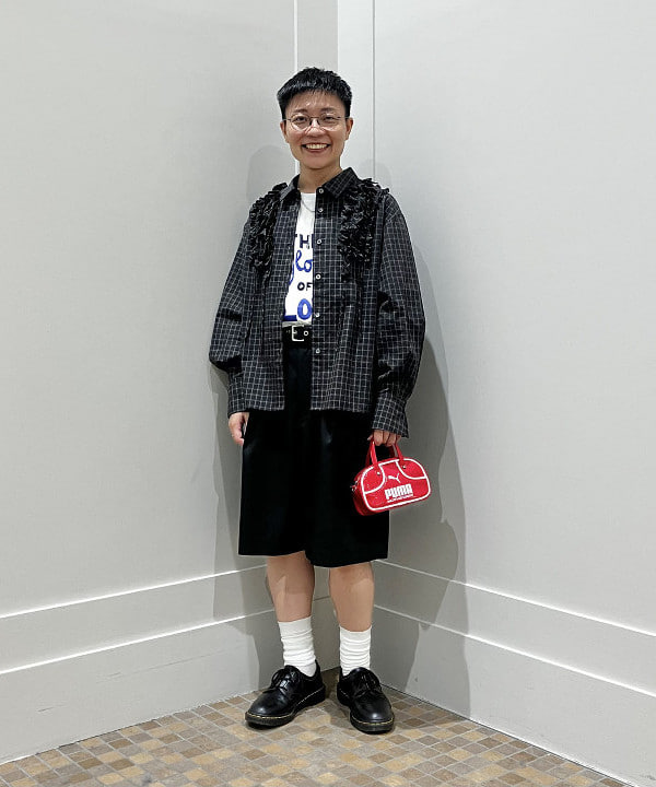 土田 達也さんの「BEAMS WOMEN｜チェック フリル ブレード シャツ」を使ったコーディネート