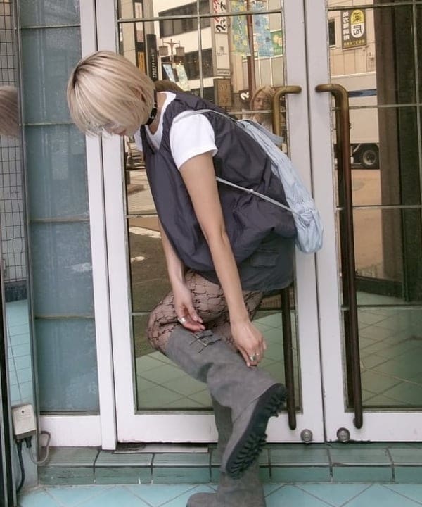 イトウミサキさんの「BEAMS WOMEN｜noeyedia / メガネ "NE462SI"」を使ったコーディネート