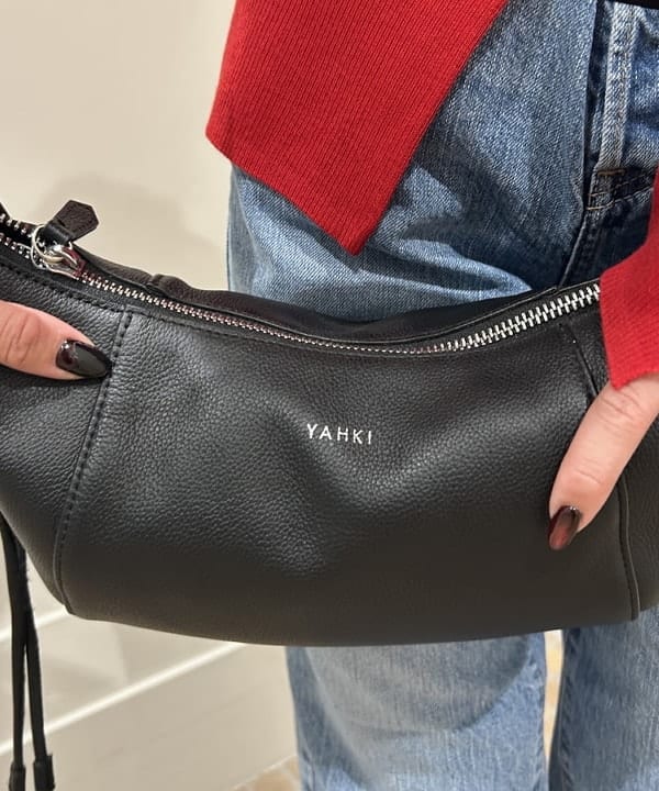 大槻 まひろさんの「BEAMS WOMEN｜upper hights / THE CECILIE FLOW デニムパンツ」を使ったコーディネート