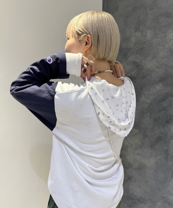 yokoyama shionさんの「BEAMS WOMEN｜BUZZ RICKSON'S / MITCHELL PATTERN CAMOUFLAGE TROUSERS CIVILIAN MODEL」を使ったコーディネート