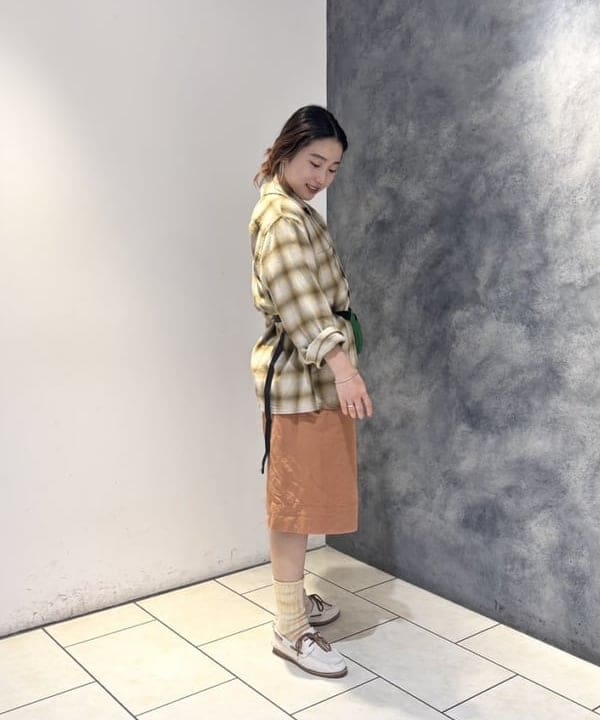 モモさんの「BEAMS WOMEN｜Open Collar Ombre」を使ったコーディネート