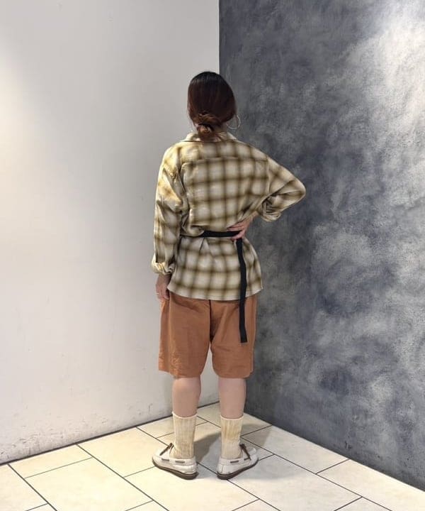 モモさんの「BEAMS WOMEN｜Open Collar Ombre」を使ったコーディネート