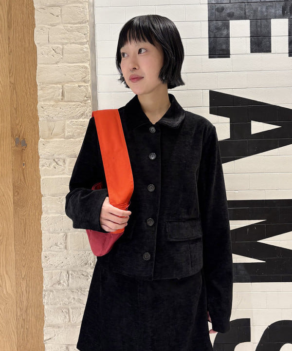 amaさんの「BEAMS WOMEN｜ニュースペーパーバッグ ミニ」を使ったコーディネート