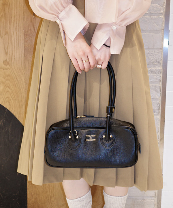 Joさんの「BEAMS WOMEN｜オーガンジー リボンブラウス」を使ったコーディネート