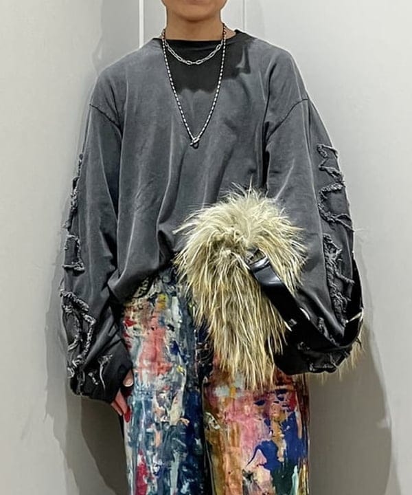 土田 達也さんの「BEAMS WOMEN｜ロング ファー バッグ」を使ったコーディネート