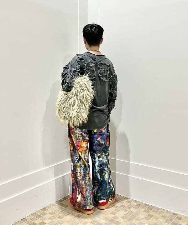 土田 達也さんの「BEAMS WOMEN｜ロング ファー バッグ」を使ったコーディネート