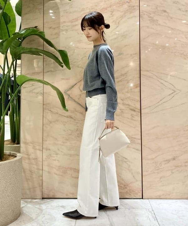 茂野 真楓さんの「BEAMS WOMEN｜upper hights / THE CECILIE BONE デニムパンツ」を使ったコーディネート
