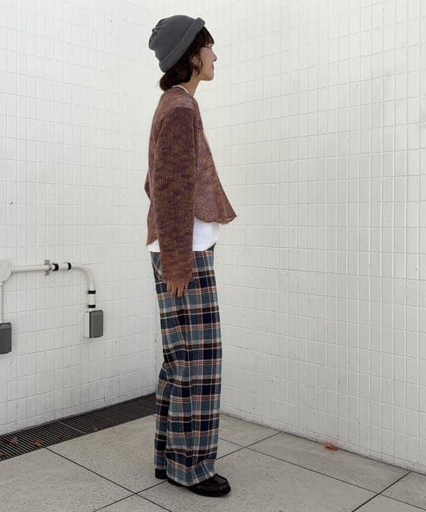 み　う　ちさんの「BEAMS WOMEN｜【別注】Champion / ミッキーマウス / フットボール Tシャツ」を使ったコーディネート