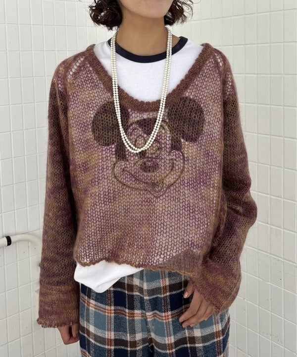 み　う　ちさんの「BEAMS WOMEN｜【別注】Champion / ミッキーマウス / フットボール Tシャツ」を使ったコーディネート