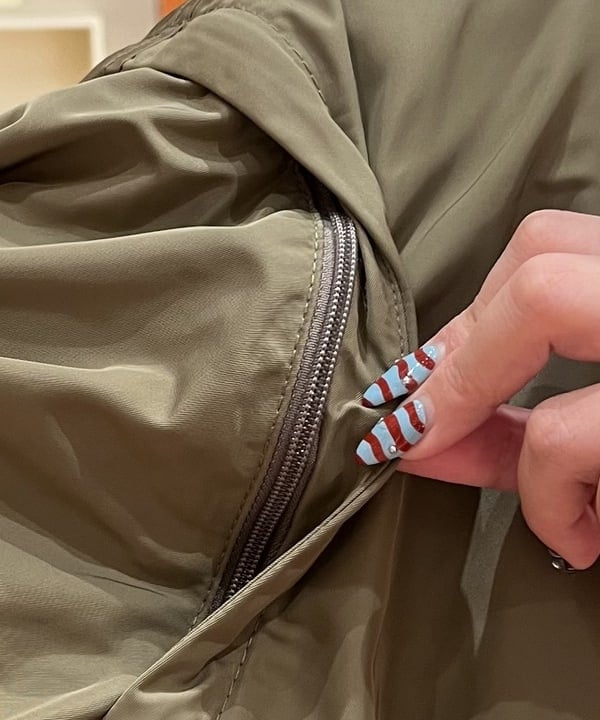 あゆさんの「BEAMS WOMEN｜デタッチ スリーブ ミリタリー ブルゾン」を使ったコーディネート