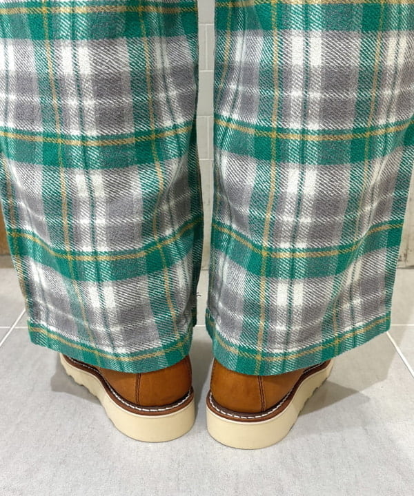 kawaiさんの「BEAMS WOMEN｜ワーク チェック イージーパンツ」を使ったコーディネート