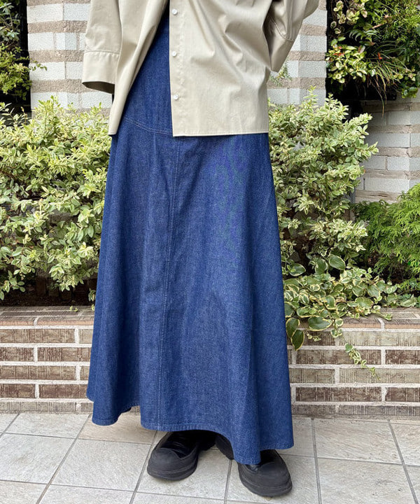 はやしあかねさんの「BEAMS WOMEN｜【別注】upper hights / THE FREYA スカート」を使ったコーディネート