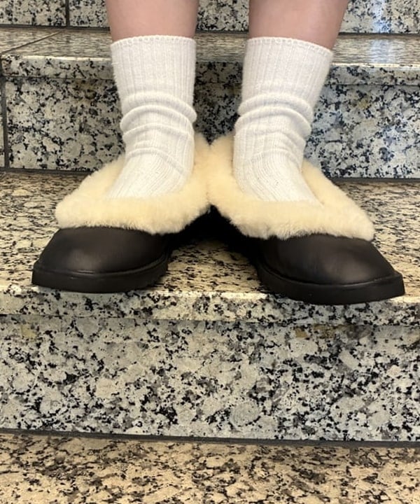 amiriさんの「BEAMS WOMEN｜O’NEIL OF DUBLIN / ウール ナローベルト キルトスカート」を使ったコーディネート