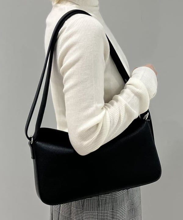 菜月さんの「BEAMS WOMEN｜リブ タートルネックニット」を使ったコーディネート