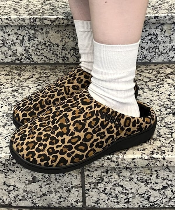 まゆちゃんさんの「BEAMS WOMEN｜【別注】FRED PERRY / Fluffy Crewneck Knit Cardigan」を使ったコーディネート