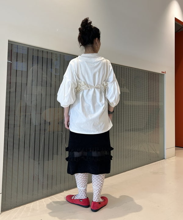 清水 彩乃さんの「BEAMS WOMEN｜maturely / ワイヤー メッシュ シアー ハイソックス」を使ったコーディネート