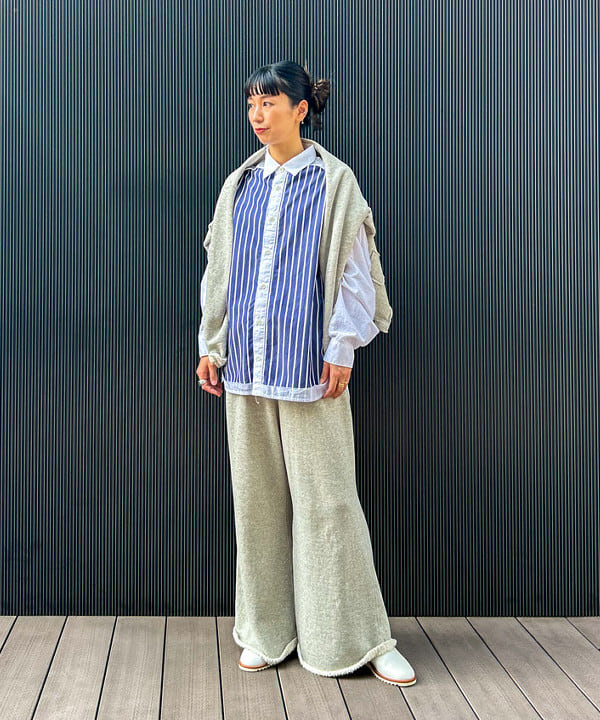 marieさんの「BEAMS WOMEN｜maturely / ストライプ アンド ソリッド カットオフ ロングスリーブ シャツ」を使ったコーディネート