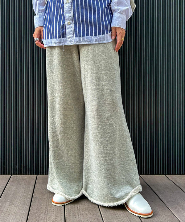 marieさんの「BEAMS WOMEN｜maturely / ストライプ アンド ソリッド カットオフ ロングスリーブ シャツ」を使ったコーディネート