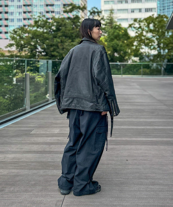 marieさんの「BEAMS WOMEN｜maturely / コットン シルク ジッパー カーゴパンツ」を使ったコーディネート