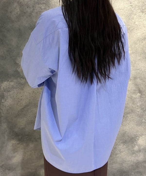 OSUMIさんの「BEAMS WOMEN｜TICCA / ノーカラー ビブヨーク シャツ」を使ったコーディネート