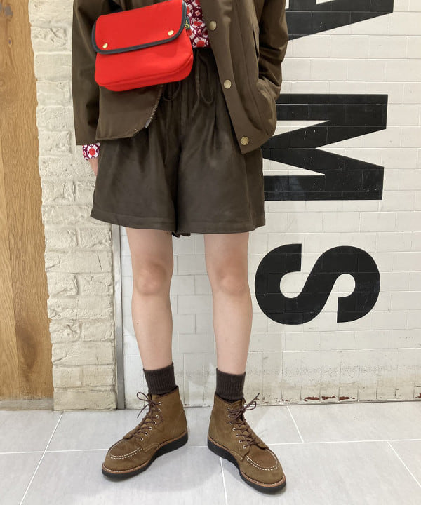 津藤 理佐子さんの「BEAMS WOMEN｜【別注】Barbour / Thornbury Jacket」を使ったコーディネート