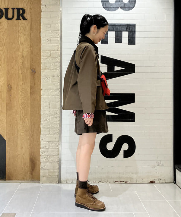 津藤 理佐子さんの「BEAMS WOMEN｜【別注】Barbour / Thornbury Jacket」を使ったコーディネート
