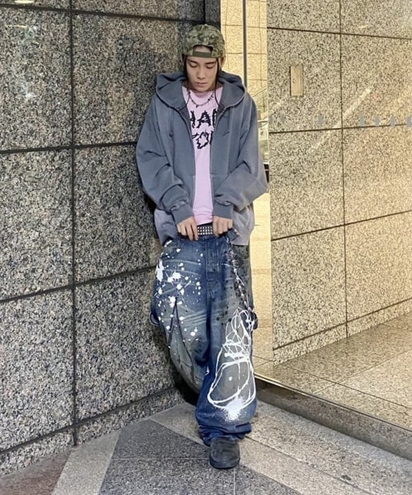 はるひむさんの「BEAMS WOMEN｜ワイドショートフィット フェード フルジップ フーディー」を使ったコーディネート