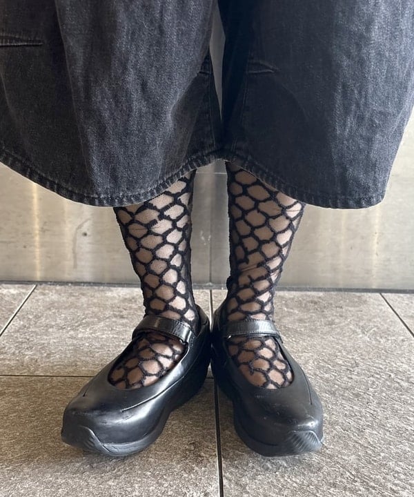 みりさんの「【別注】Champion / ミッキーマウス / フットボール Tシャツ」を使ったコーディネート