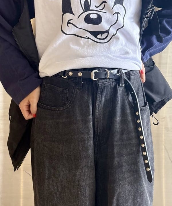 みりさんの「【別注】Champion / ミッキーマウス / フットボール Tシャツ」を使ったコーディネート