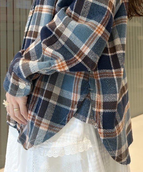 清水 彩乃さんの「BEAMS WOMEN｜【別注】TORI-TO / ティアード スカート」を使ったコーディネート