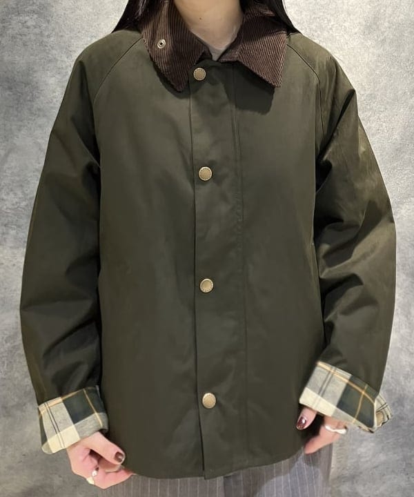 OSUMIさんの「BEAMS WOMEN｜【別注】Barbour / TRANSPORT ジャケット」を使ったコーディネート