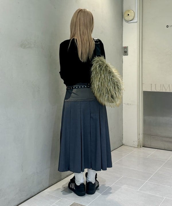 ヒカリさんの「BEAMS WOMEN｜リブ シャーリング カーディガン」を使ったコーディネート