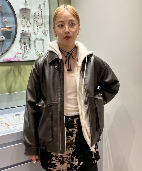 れいなさんの「BEAMS WOMEN｜フェイクレザー フライト ジャケット」を使ったコーディネート